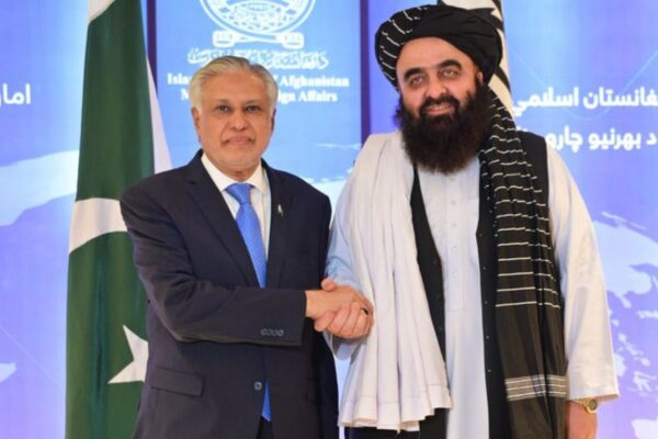 Pakistan, Afghanistan to Boost Bilateral Ties